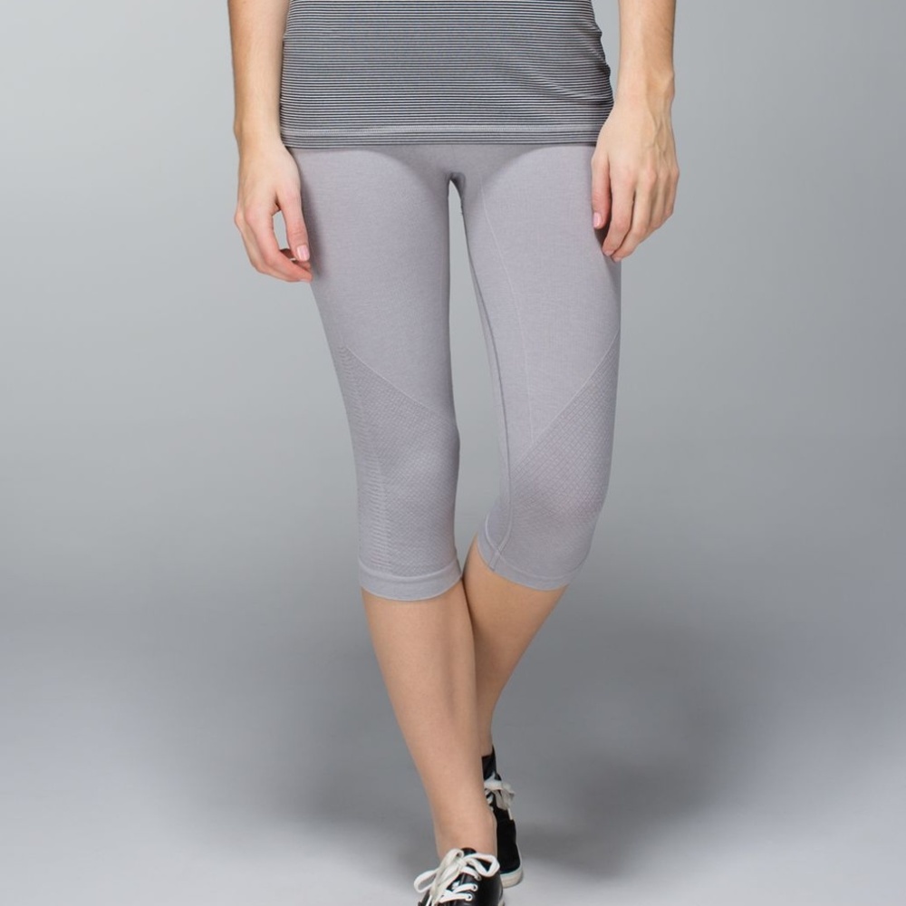 Grey Lululemon In the Flow crops